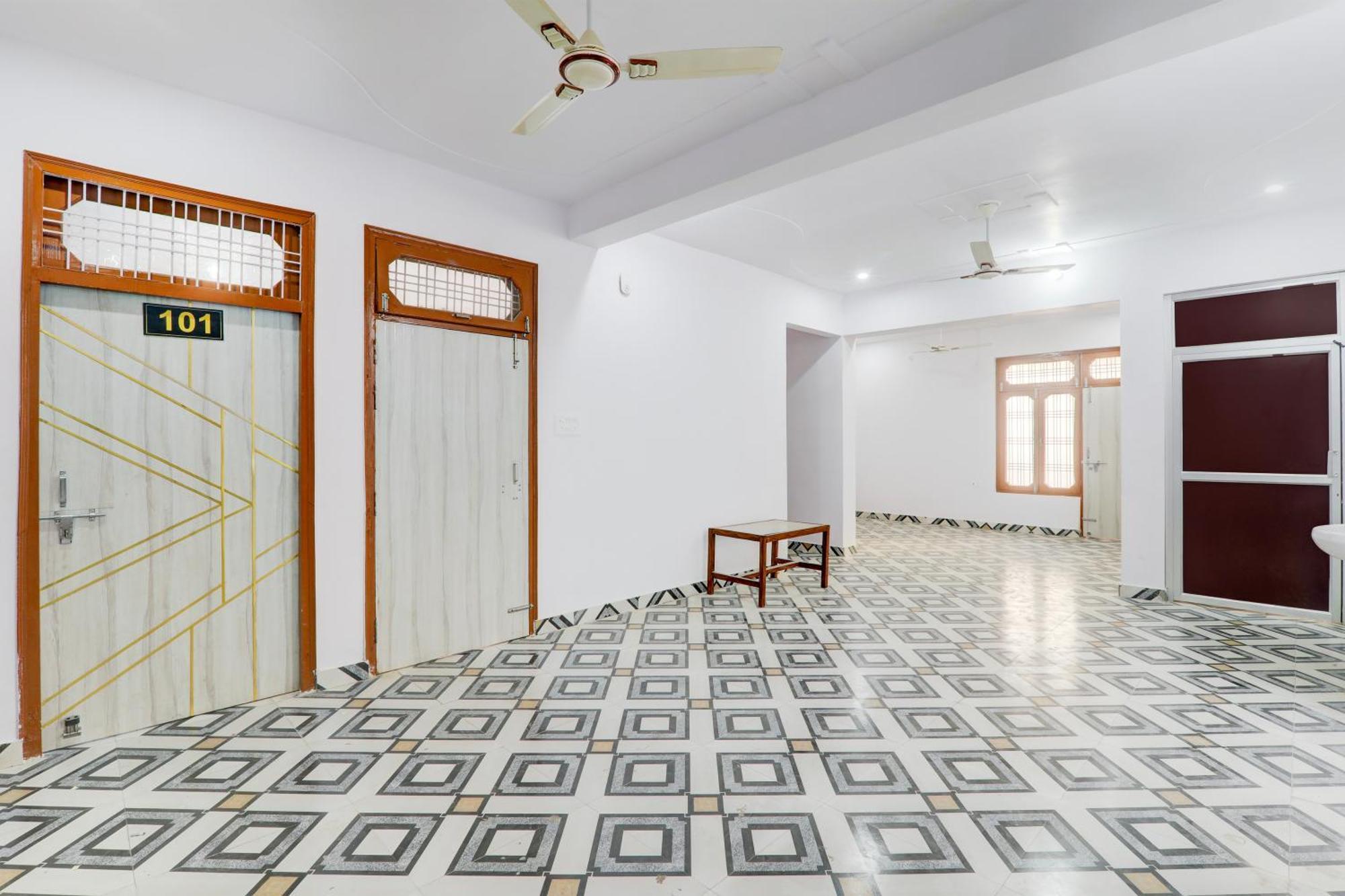 Hotel O White House Hasanganj Εξωτερικό φωτογραφία
